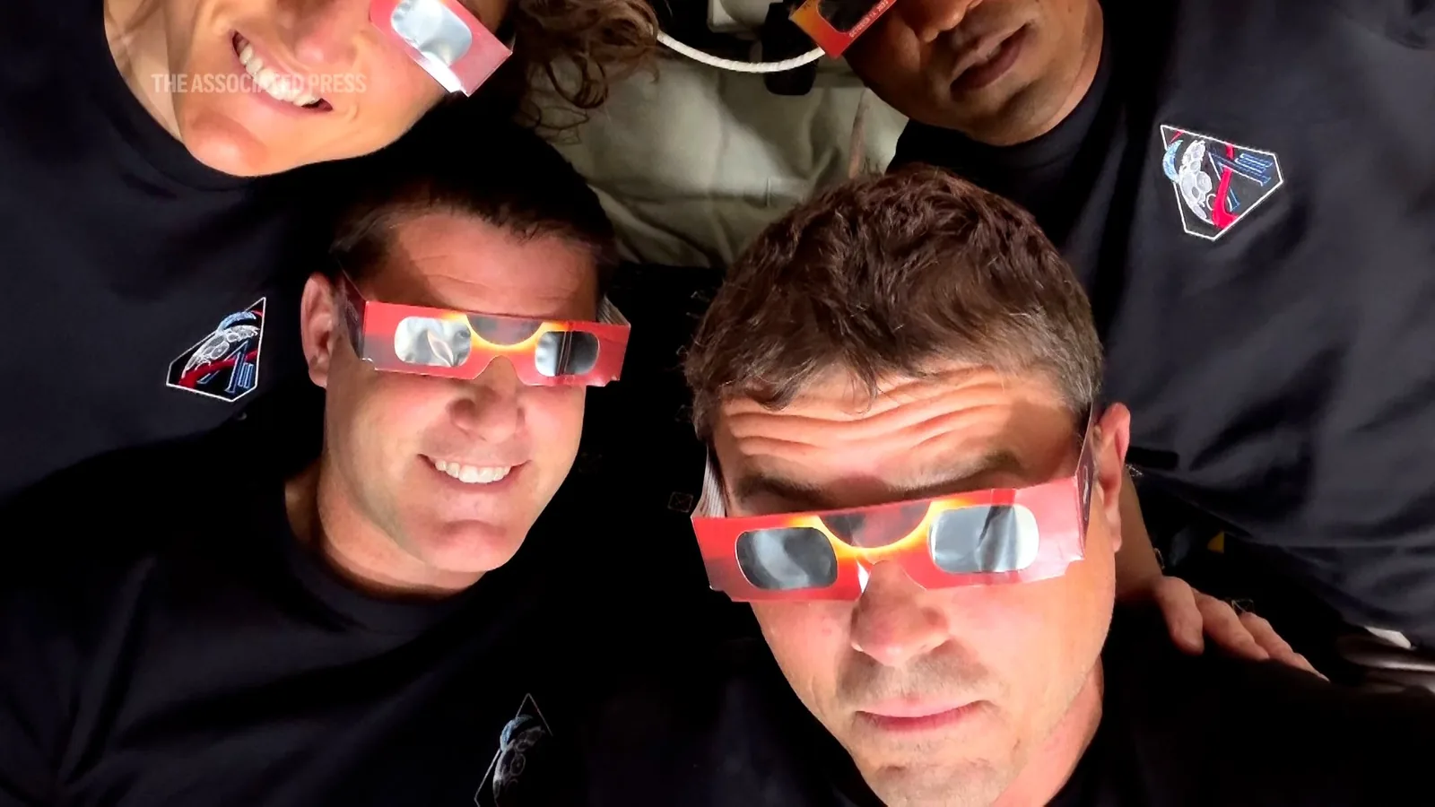 Ten keys to enjoy the solar eclipse on August 12: Where will I see it best? When can I take off my glasses?