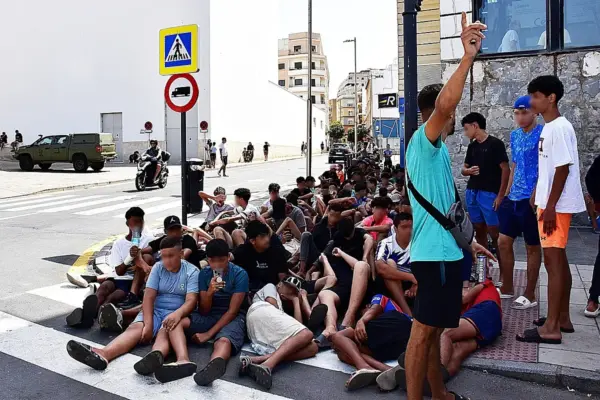 Ceuta wants to be a fortress against Morocco's 'invasions': soldiers without vacations, "quarantine" migrants...