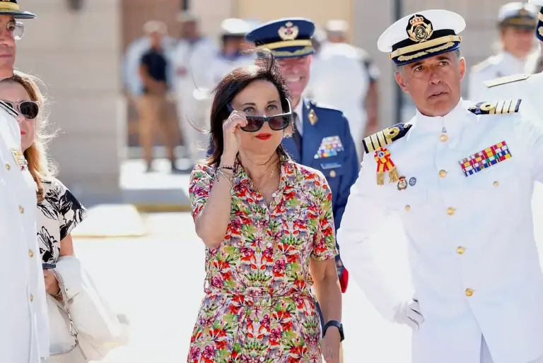 Margarita Robles, sobriety amid the general madness