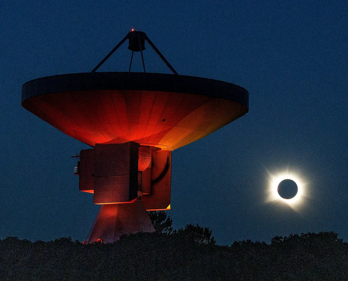 The eclipse captivates half of Spain