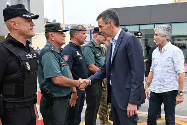 Italy warns of the risk of "a new migratory wave" in Ceuta on August 15 while Sánchez's Government "monitors" the networks and strengthens police presence