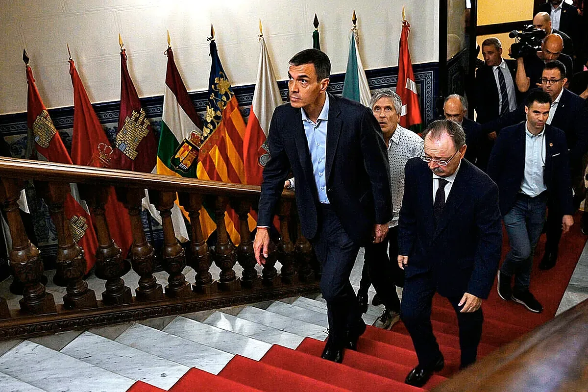 Sánchez promised Vivas that Marlaska would stay in Ceuta until the situation was "normalized" and left within 24 hours