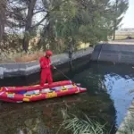 Firefighters find an unidentified body in an irrigation ditch in Torrefarrera (Lleida)