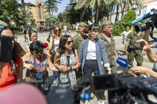 Margarita Robles does not confirm if she will go to the Senate on August 18 and warns Morocco without mentioning it: "Ceuta and Melilla are not to be touched"