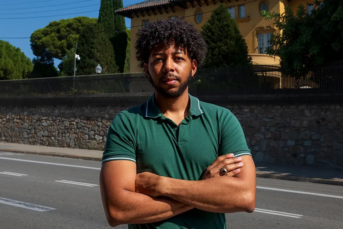 Speaks Dominican Spanish, which the US accuses (and punishes) for helping to finance Kim Jong Un's weapons: "I can't collect, pay, or get married, my life has fallen apart..."