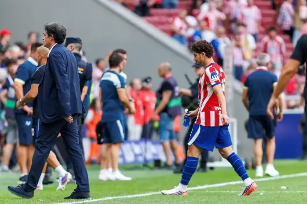 Atlético survives a fearless Villarreal and the Metropolitano intensifies the clash with Julián Álvarez