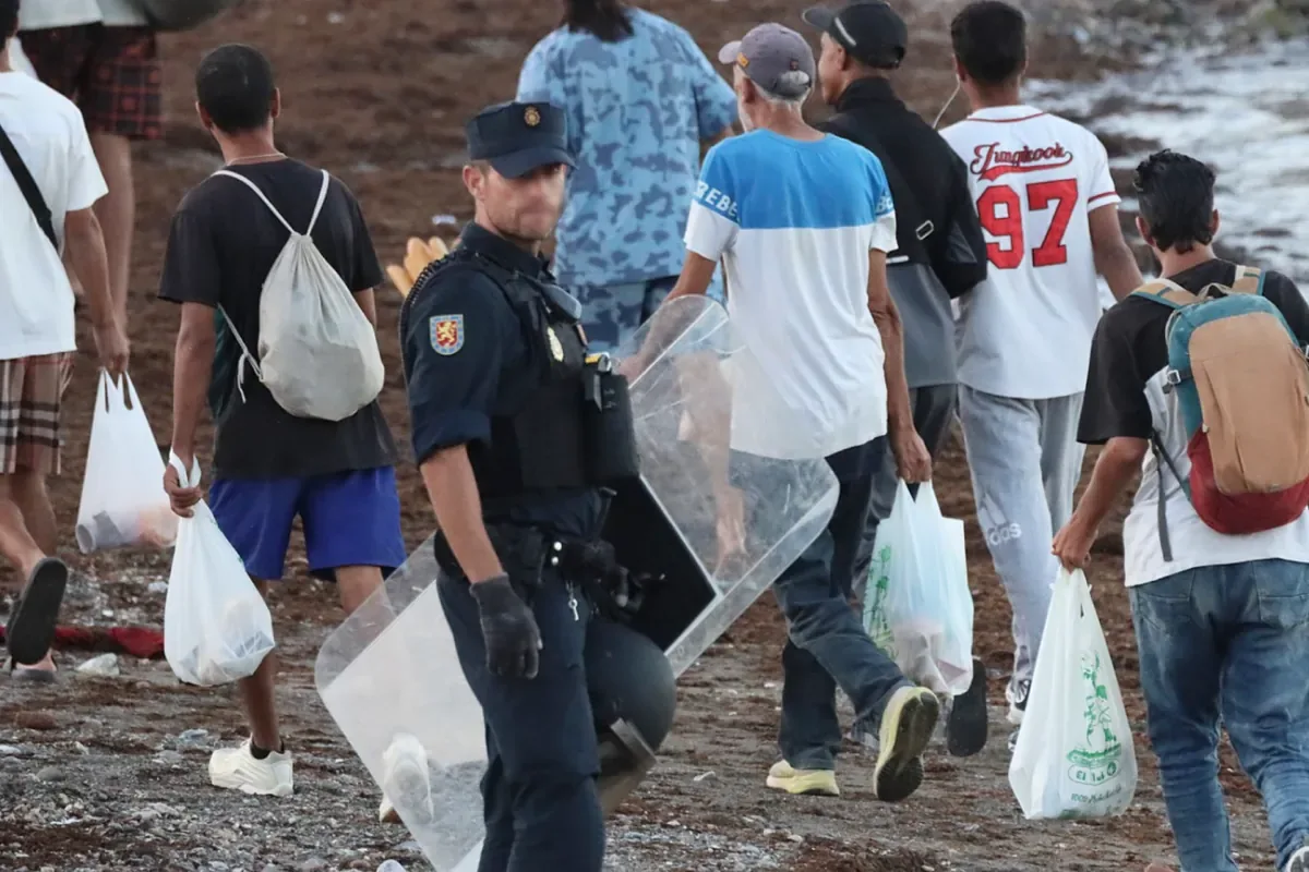 The military fears more immigrant ambushes in Ceuta and asks to be authority agents