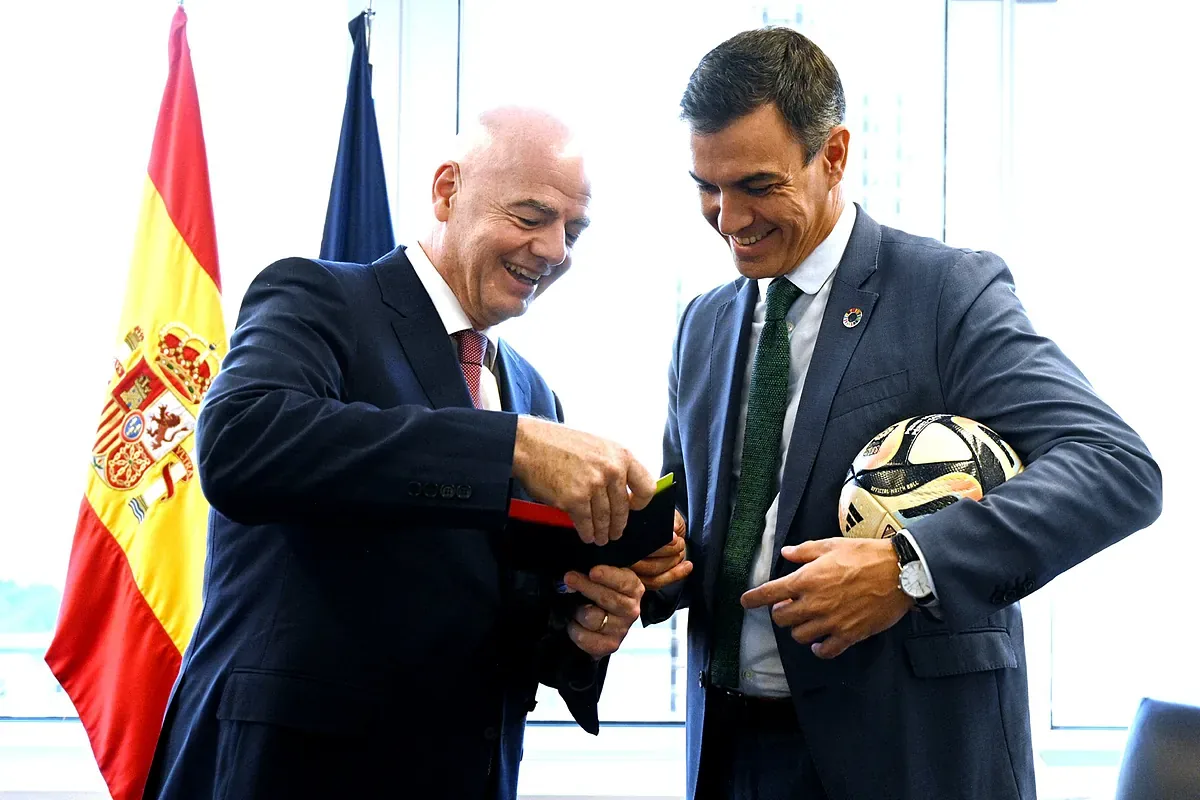 And, in the background, football (and Florentino): the tense relationship between Morocco and Spain over the 2030 World Cup final