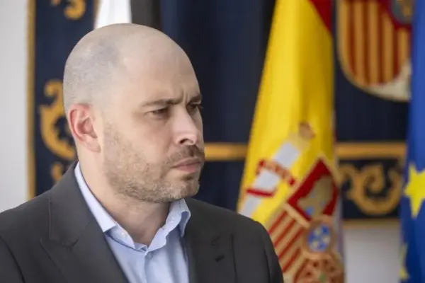 The Prosecutor's Office asks to clarify if there were "decisions or omissions" by the delegate in Ceuta that "could have influenced" the crisis