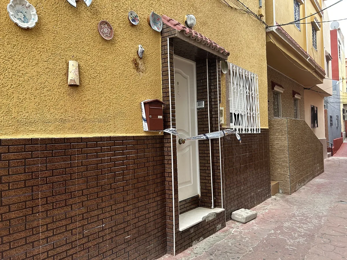 Woman arrested in Ceuta for the homicide of a Moroccan immigrant in her home: "We heard the screams: knife, knife!"