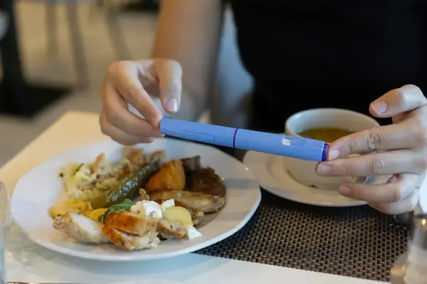 Lights and shadows of the 'Ozempic era': the business that threatens progress against obesity
