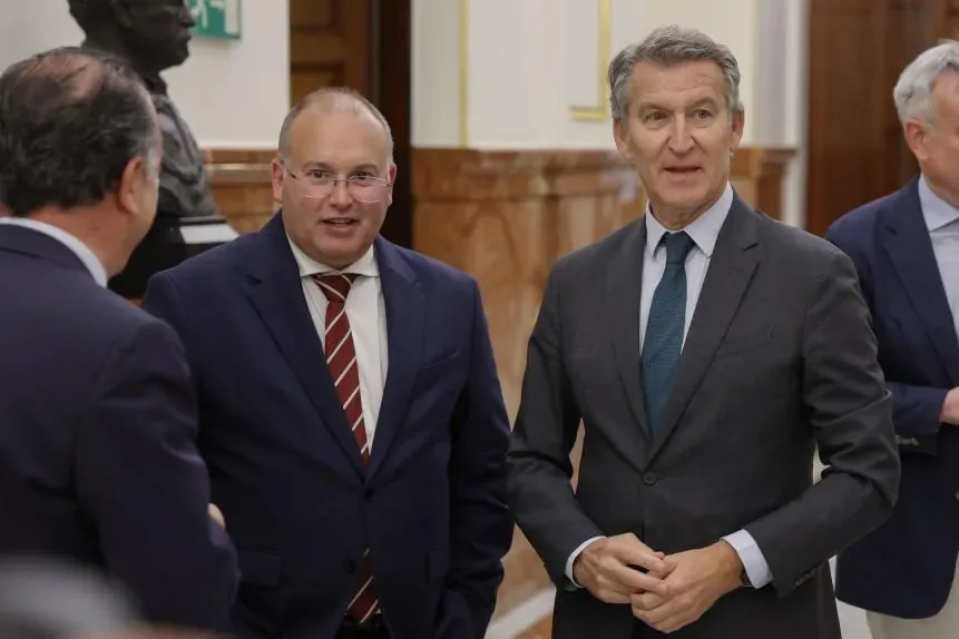 "Sánchez, if he has to choose, is with Mohamed VI, not with Felipe VI": the PP points to the Government for crossing "the red line" against the Monarchy