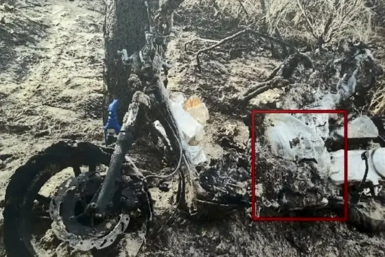 Motorcycle burned by the hitmen of Isla Cristina (Huelva).