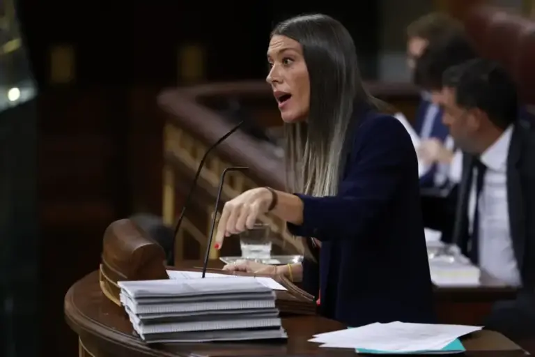 La portavoz de Junts, Miriam Nogueras