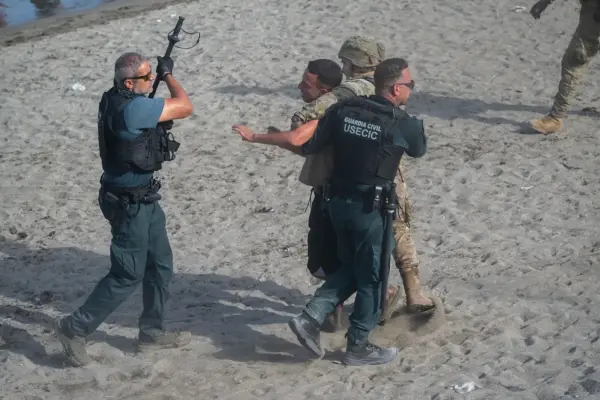 "I have been a civil guard at the El Tarajal border for 20 years, and the worst part is that our work is useless, it is regrettable"
