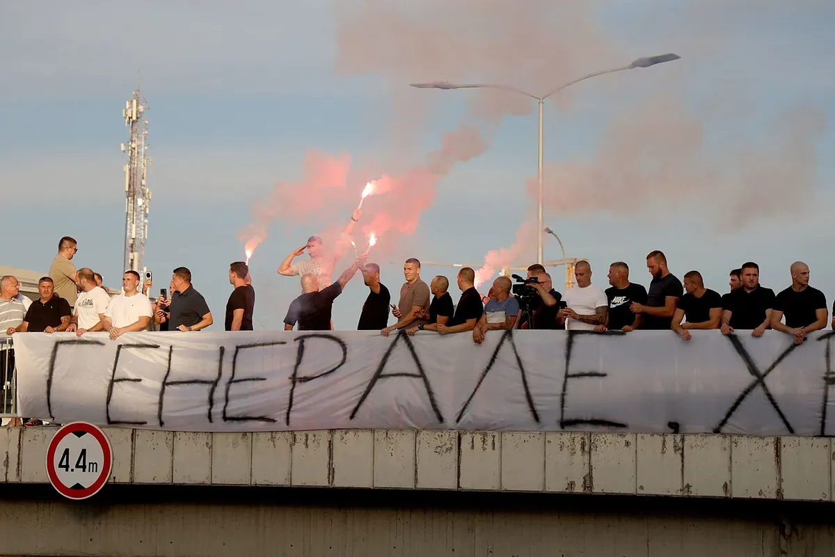 EU outrage with Serbia over the farewell with honors to Mladic: "The values that underpin our common future are non-negotiable"