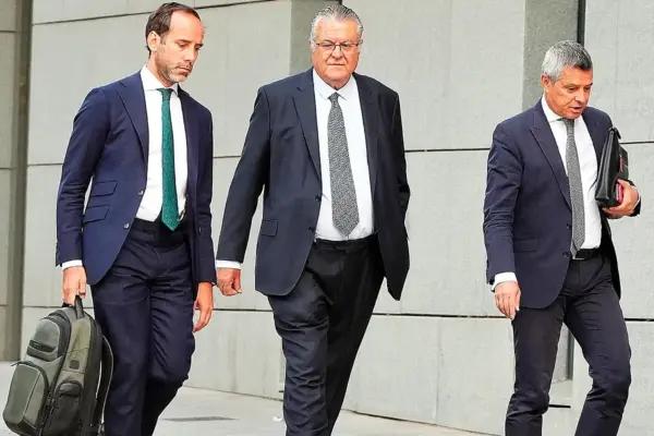 The Prosecutor's Office focuses on the legality of the bailout due to foreign control of Plus Ultra